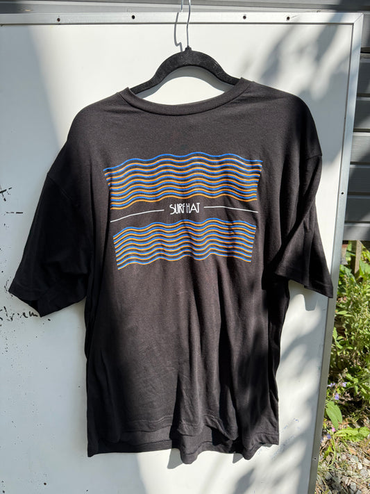 Short sleeve waves tee